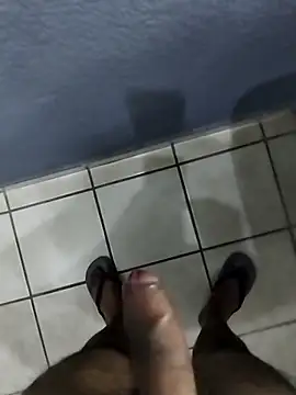 Leofj007 online show from 12/04/25, 06:12