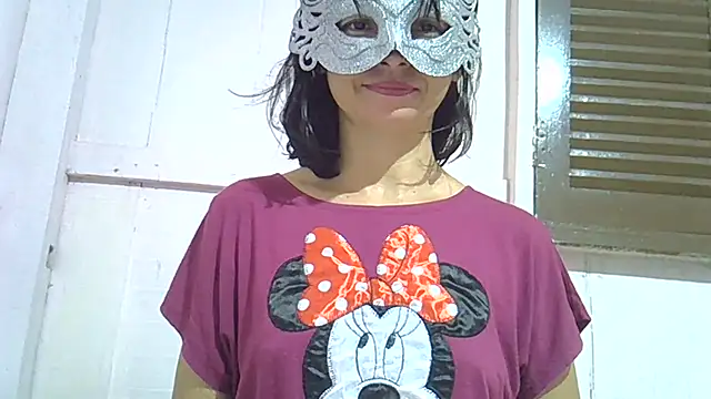 Luana sexy42 online show from 05/12/26, 04:31