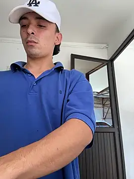 Snapshot of Jacobs0 chatting on 09/25/25, 04:32 Jacobs0 online show from 09/25/25, 04:32