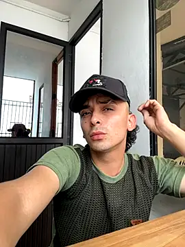 Snapshot of Jacobs0 chatting on 10/01/25, 06:58 Jacobs0 online show from 10/01/25, 06:58