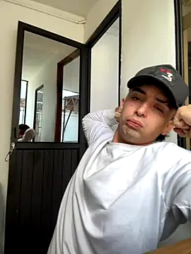 Snapshot of Jacobs0 chatting on 10/04/25, 02:15 Jacobs0 online show from 10/04/25, 02:15