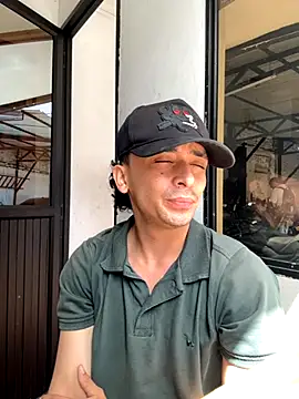 Snapshot of Jacobs0 chatting on 10/25/25, 03:07 Jacobs0 online show from 10/25/25, 03:07