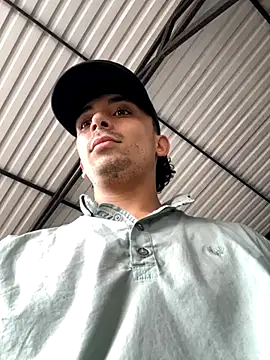 Snapshot of Jacobs0 chatting on 10/26/25, 04:35 Jacobs0 online show from 10/26/25, 04:35