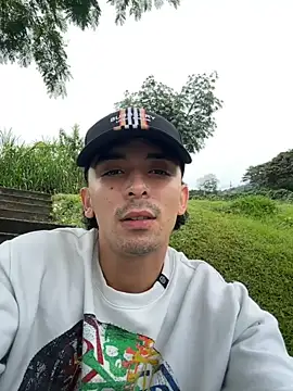 Snapshot of Jacobs0 chatting on 11/06/25, 02:18 Jacobs0 online show from 11/06/25, 02:18