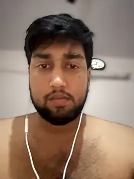 Snapshot of aka_big chatting on 11/17/25, 06:03 aka big online show from 11/17/25, 06:03