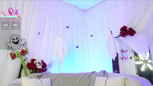 Snapshot of nyralux chatting on 10/24/25, 07:05 nyralux online show from 10/24/25, 07:05