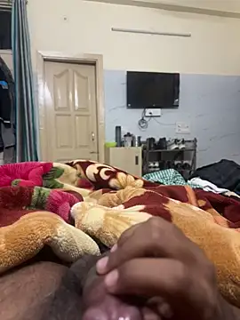 Snapshot of pussy_hunter0 chatting on 11/15/25, 02:13 pussy hunter0 online show from 11/15/25, 02:13