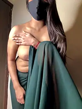 Cute-Sakhi online show from 10/26/25, 07:14