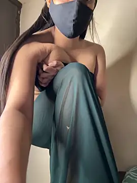 Snapshot of Cute-Sakhi chatting on 11/05/25, 01:44 Cute-Sakhi online show from 11/05/25, 01:44