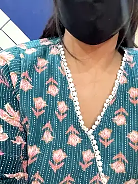 Snapshot of Cute-Sakhi chatting on 11/30/25, 02:26 Cute-Sakhi online show from 11/30/25, 02:26