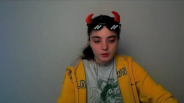 Sun Shine   online show from 10/12/25, 01:32