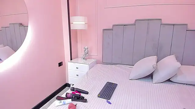 gabriela lux online show from 10/16/25, 01:12