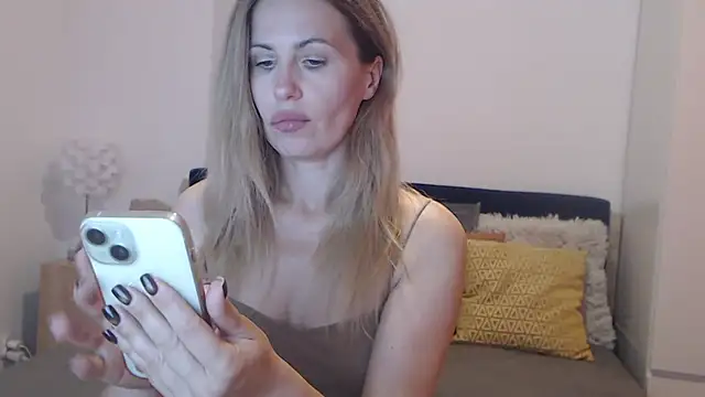 Snapshot of Lika_Soul chatting on 07/24/26, 03:54 Lika Soul online show from 07/24/26, 03:54