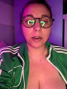 LupeLok online show from 11/08/25, 04:34