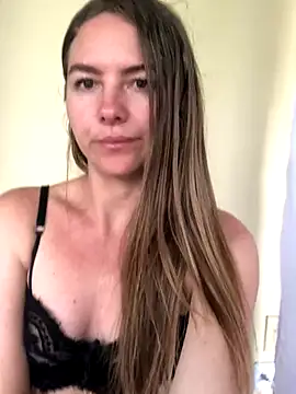 Snapshot of Angiehuston1 chatting on 12/03/25, 06:50 Angiehuston1 online show from 12/03/25, 06:50