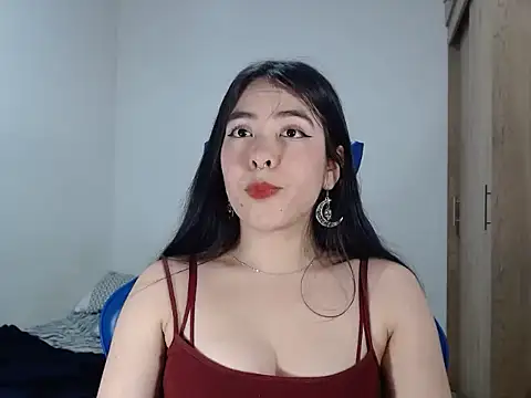 EloiseJun online show from 11/02/25, 10:23