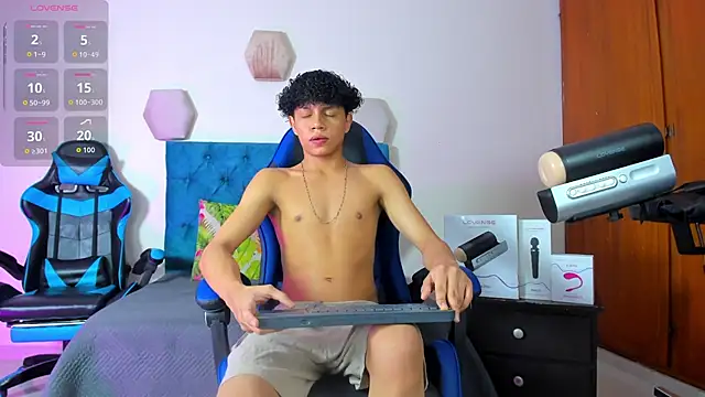  taylor black online show from 09/24/25, 09:07