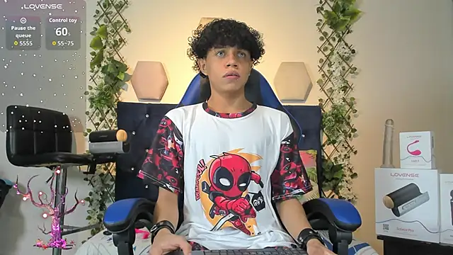 Snapshot of _taylor_black chatting on 11/13/25, 09:25 taylor black online show from 11/13/25, 09:25