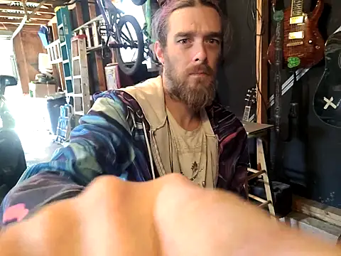 Snapshot of thejuicybacon chatting on 09/29/25, 07:19 thejuicybacon online show from 09/29/25, 07:19