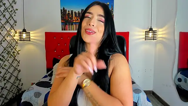 Snapshot of Sofy_muller_ chatting on 11/17/25, 05:24 Sofy muller online show from 11/17/25, 05:24