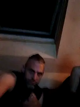 Snapshot of Stranwunder69 chatting on 09/27/25, 06:18 Stranwunder69 online show from 09/27/25, 06:18