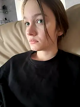 MichelleRoux online show from 09/29/25, 12:10