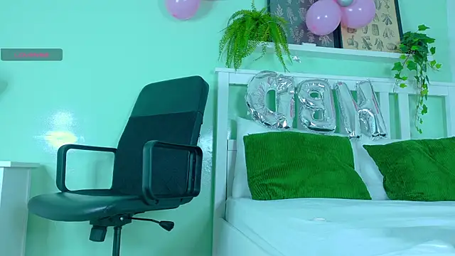 BelaMiller  online show from 10/03/25, 11:51