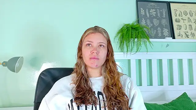 BelaMiller  online show from 10/20/25, 11:43