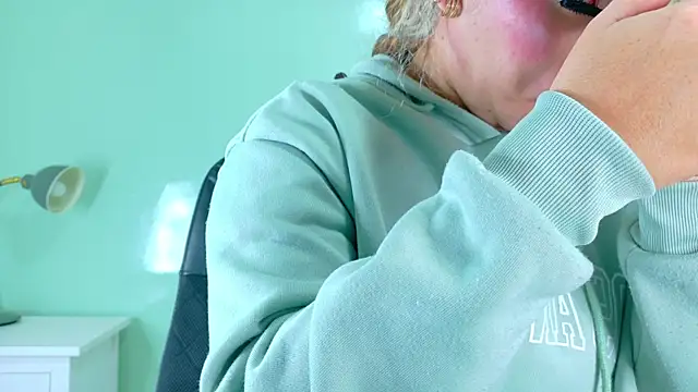 BelaMiller  online show from 10/25/25, 11:51