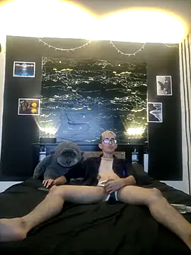 Snapshot of moorejhosua chatting on 10/01/25, 02:28 moorejhosua online show from 10/01/25, 02:28