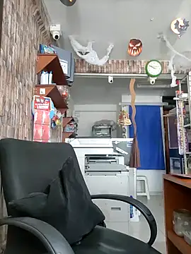 Snapshot of moorejhosua chatting on 11/01/25, 02:41 moorejhosua online show from 11/01/25, 02:41