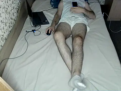 Snapshot of bul_boy chatting on 04/17/26, 06:00 bul boy online show from 04/17/26, 06:00