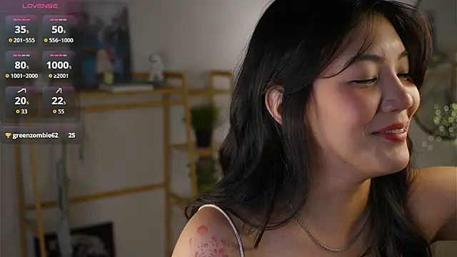 Snapshot of MoiraEger chatting on 11/03/25, 03:13 MoiraEger online show from 11/03/25, 03:13