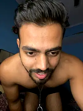 Snapshot of fireboyyyyy chatting on 11/07/25, 07:36 fireboyyyyy online show from 11/07/25, 07:36