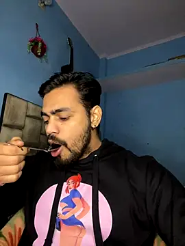 Snapshot of fireboyyyyy chatting on 12/14/25, 01:22 fireboyyyyy online show from 12/14/25, 01:22