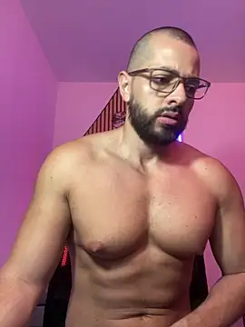 Snapshot of magnumchris chatting on 04/02/26, 11:30 magnumchris online show from 04/02/26, 11:30