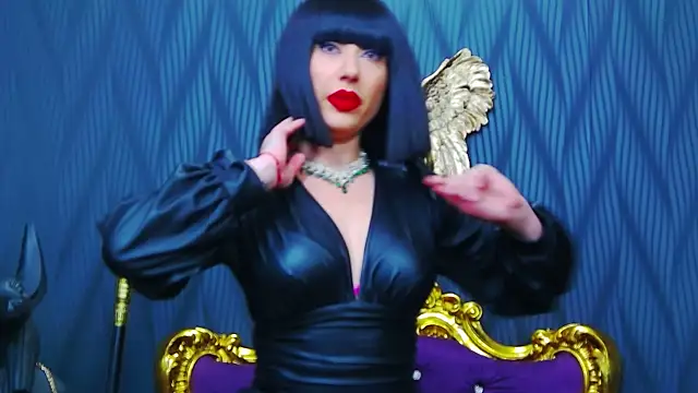 LaraMaeve online show from 10/18/25, 05:10