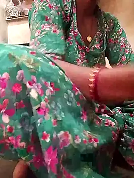 aunty sumy online show from 11/04/25, 08:35