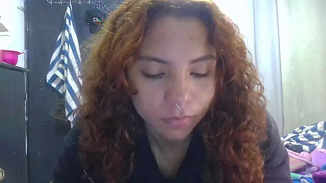 Snapshot of VioletV chatting on 07/18/26, 01:43 VioletV online show from 07/18/26, 01:43