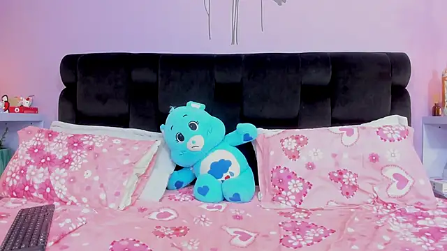 KendallWings online show from 10/29/25, 08:10