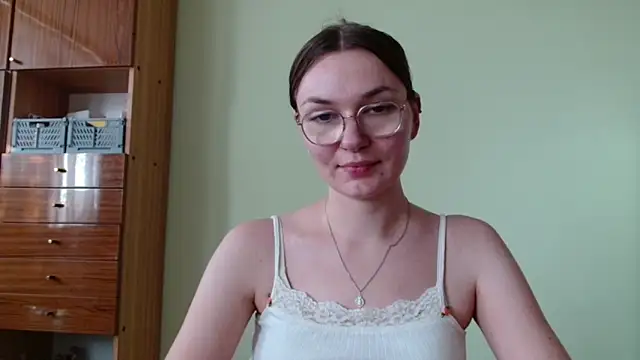LooveELLYx online show from 09/10/25, 01:33