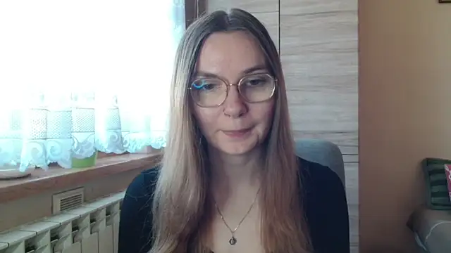 Snapshot of LooveELLYx chatting on 11/06/25, 07:31 LooveELLYx online show from 11/06/25, 07:31