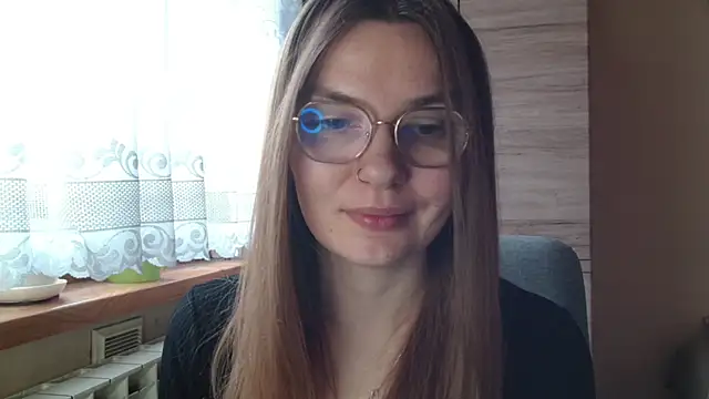 Snapshot of LooveELLYx chatting on 11/14/25, 07:29 LooveELLYx online show from 11/14/25, 07:29