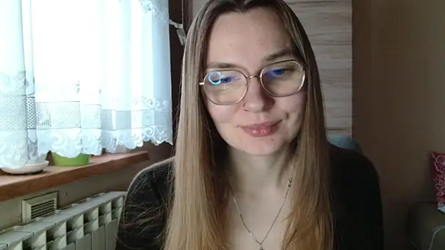 Snapshot of LooveELLYx chatting on 12/05/25, 07:28 LooveELLYx online show from 12/05/25, 07:28