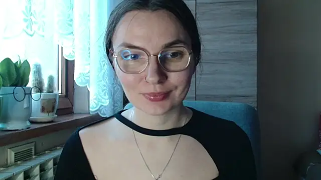 Snapshot of LooveELLYx chatting on 01/07/26, 02:30 LooveELLYx online show from 01/07/26, 02:30