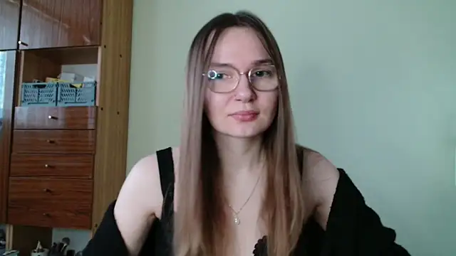 Snapshot of LooveELLYx chatting on 01/15/26, 07:35 LooveELLYx online show from 01/15/26, 07:35