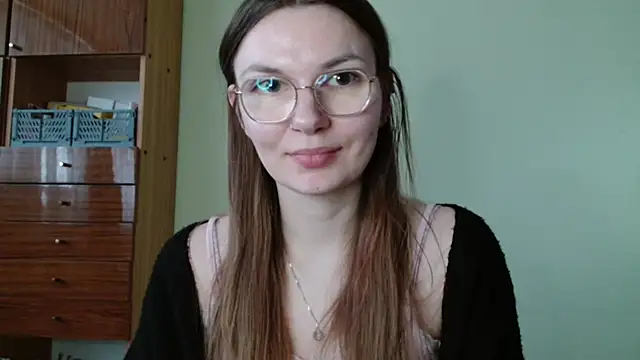 Snapshot of LooveELLYx chatting on 02/06/26, 07:34 LooveELLYx online show from 02/06/26, 07:34