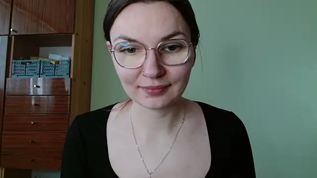 Snapshot of LooveELLYx chatting on 02/10/26, 02:32 LooveELLYx online show from 02/10/26, 02:32