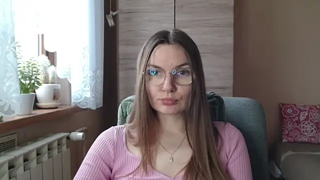 Snapshot of LooveELLYx chatting on 02/14/26, 07:38 LooveELLYx online show from 02/14/26, 07:38