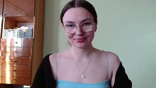 Snapshot of LooveELLYx chatting on 02/19/26, 02:24 LooveELLYx online show from 02/19/26, 02:24